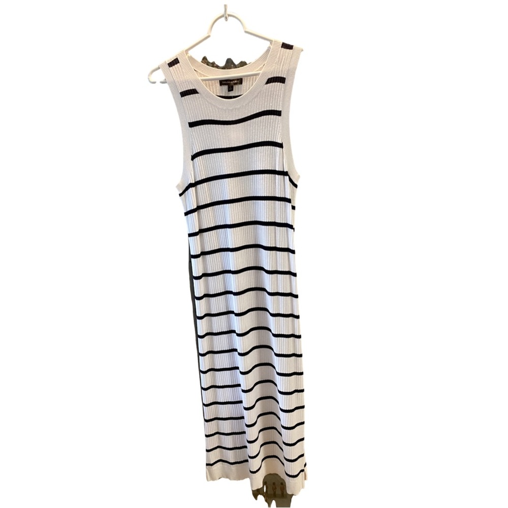 Banana Republic New without Tag Striped White Sleeveless Dress. Large
